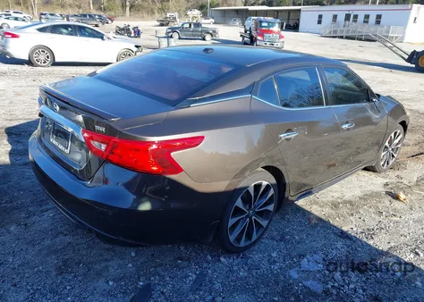 2016 Nissan Maxima 3.5 Sr z USA, uszkodzony, nr VIN 1N4AA6AP6GC385272